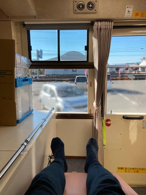 献血バス車内